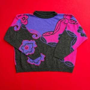 Vintage 80's Knit Sweater Pink Purple Black Rose Woman’s Size Medium